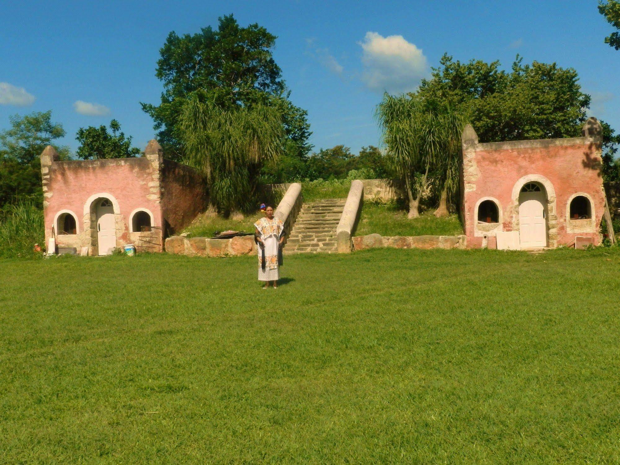 Отель Hacienda Тепич Экстерьер фото